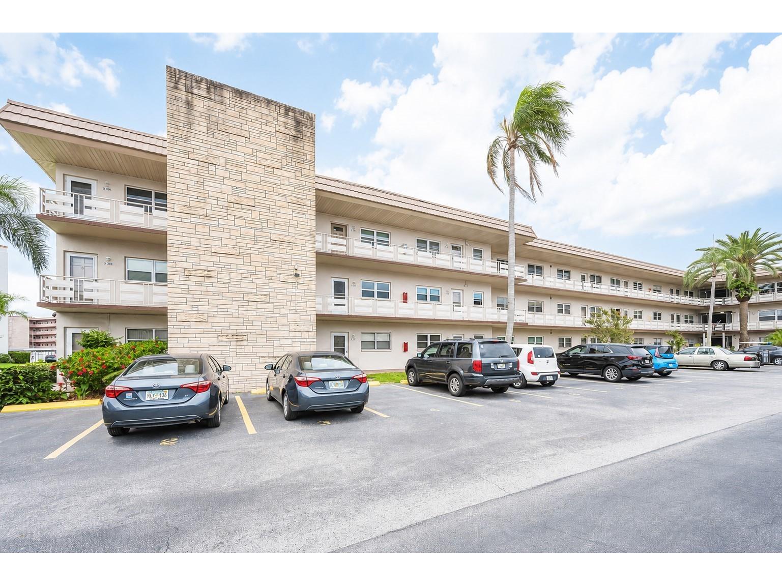 5530 80th Street N #B308 Saint Petersburg FL 33709 TB8516051 image1