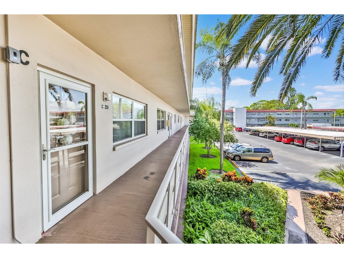 5530 80th Street N #C201 Saint Petersburg FL 33709 T3467605 image1