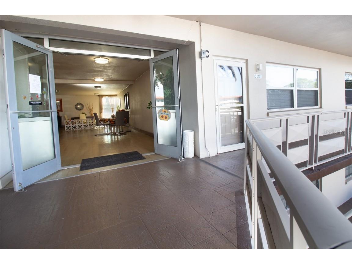 5530 80th Street N #C201 Saint Petersburg FL 33709 TB8439759 image2