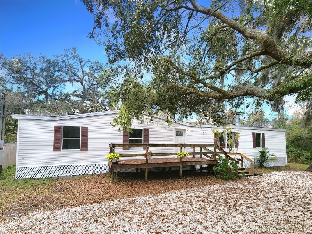 5530 Eureka Springs Road Tampa FL 33610 TB8355548 image1