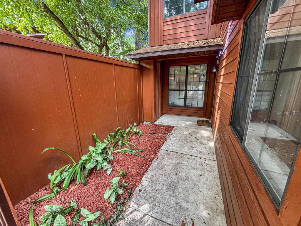 5530 SW 8th Place Gainesville FL 32607 O6345618 image2