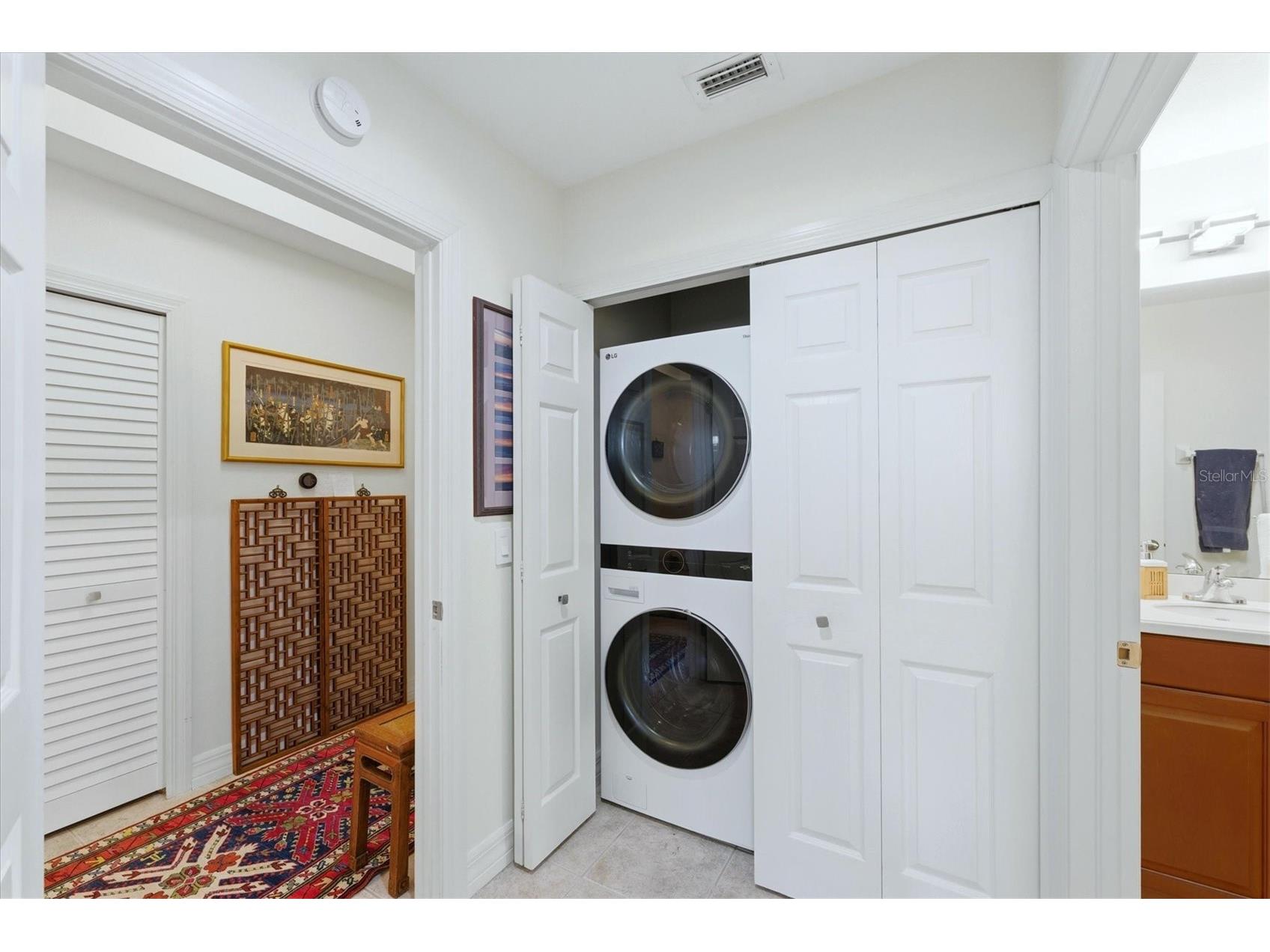 5531 Cannes Circle #603 Sarasota FL 34231 A4685329 image33