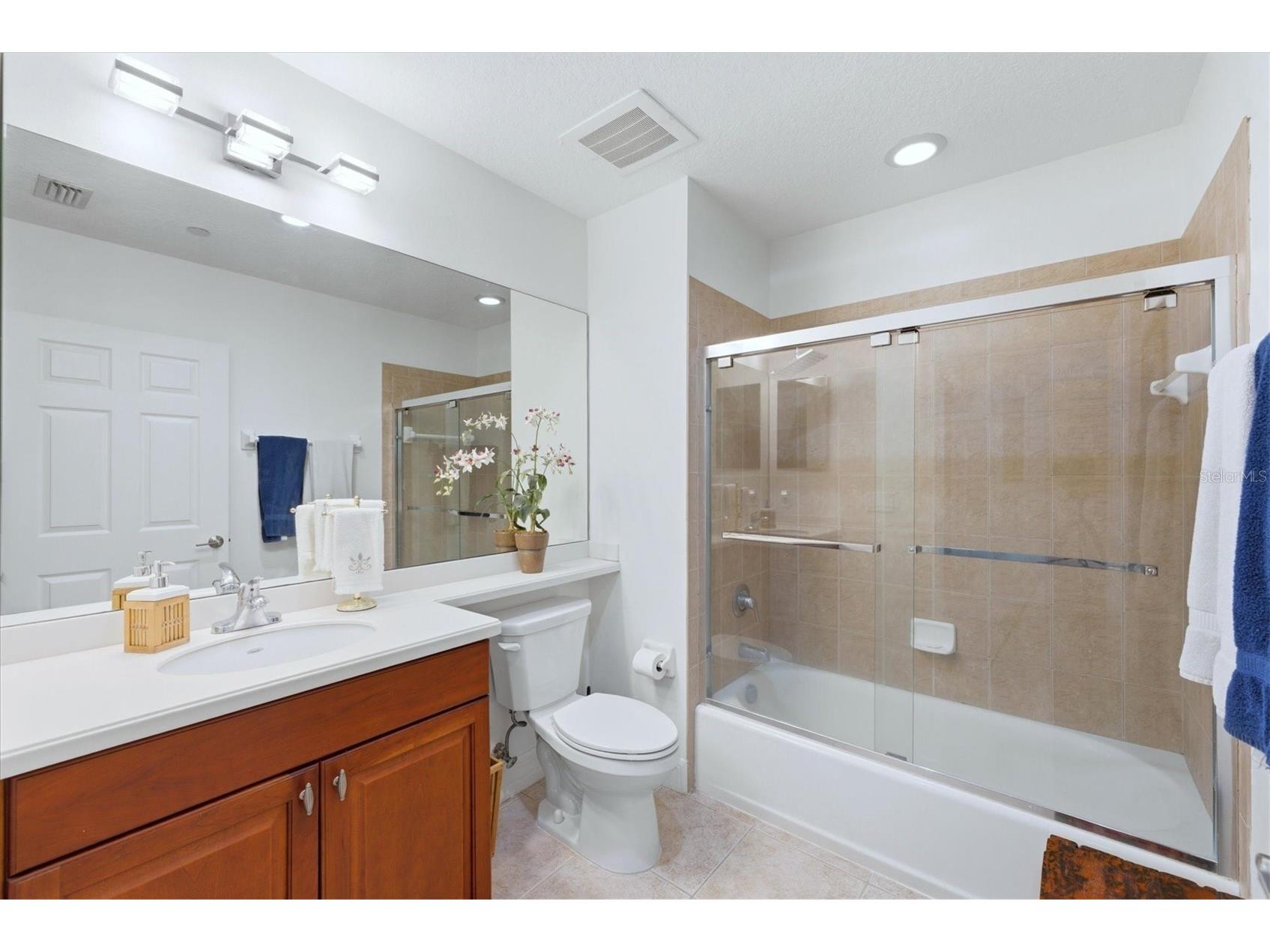 5531 Cannes Circle #603 Sarasota FL 34231 A4685329 image34