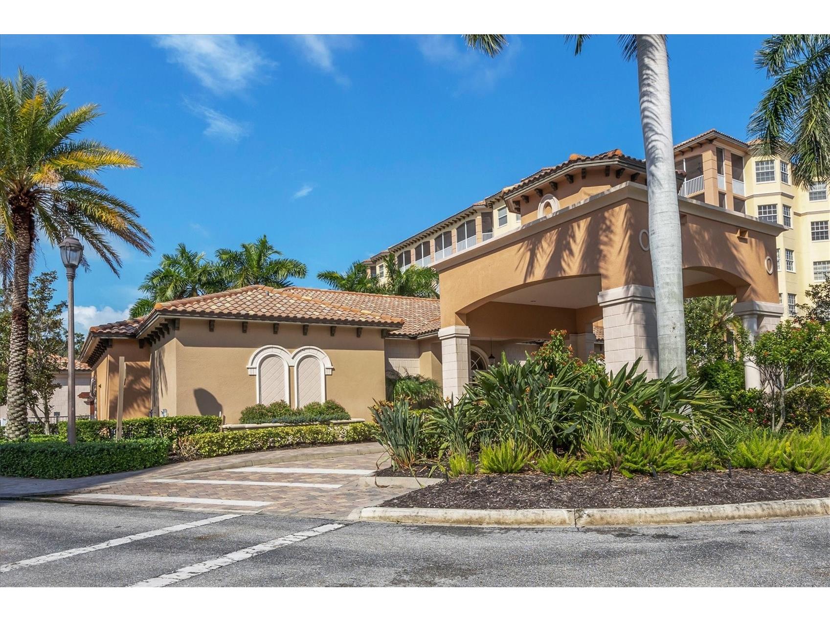 5531 Cannes Circle #603 Sarasota FL 34231 A4685329 image37