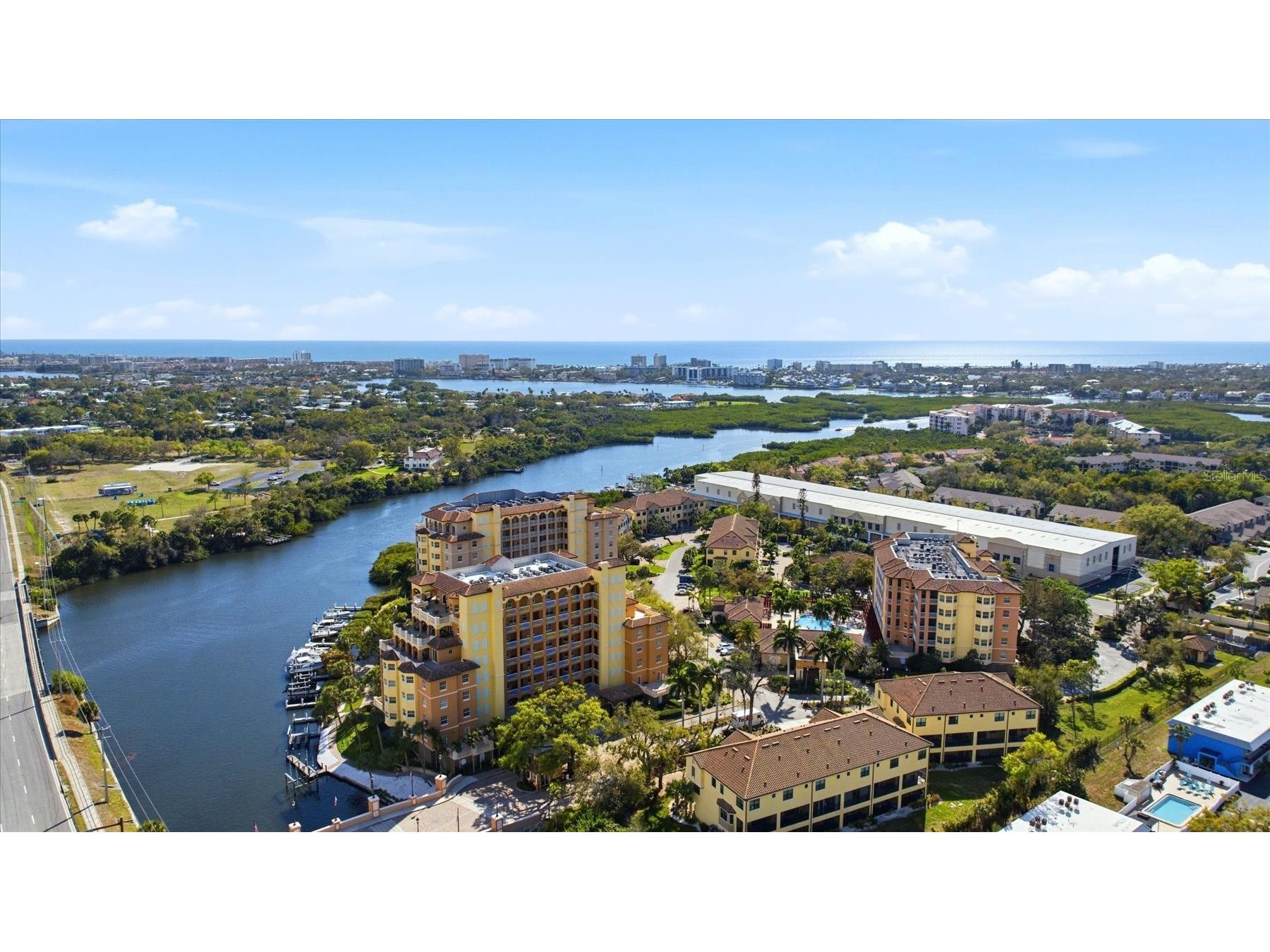 5531 Cannes Circle #603 Sarasota FL 34231 A4685329 image4