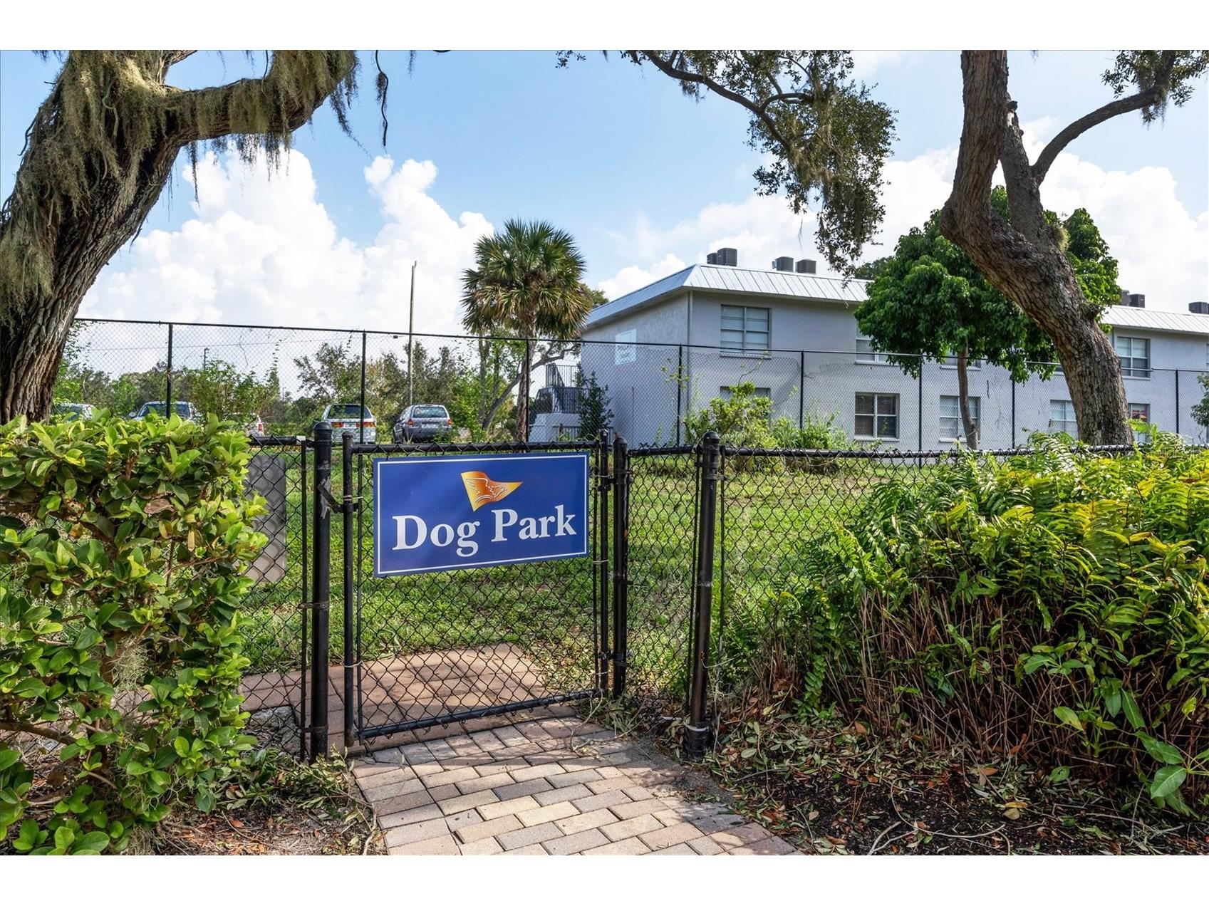 5531 Cannes Circle #603 Sarasota FL 34231 A4685329 image48