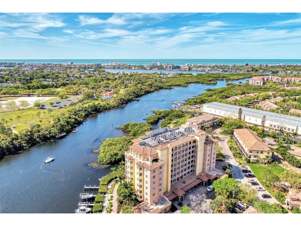 5531 Cannes Circle #704 Sarasota FL 34231 A4603333 image1