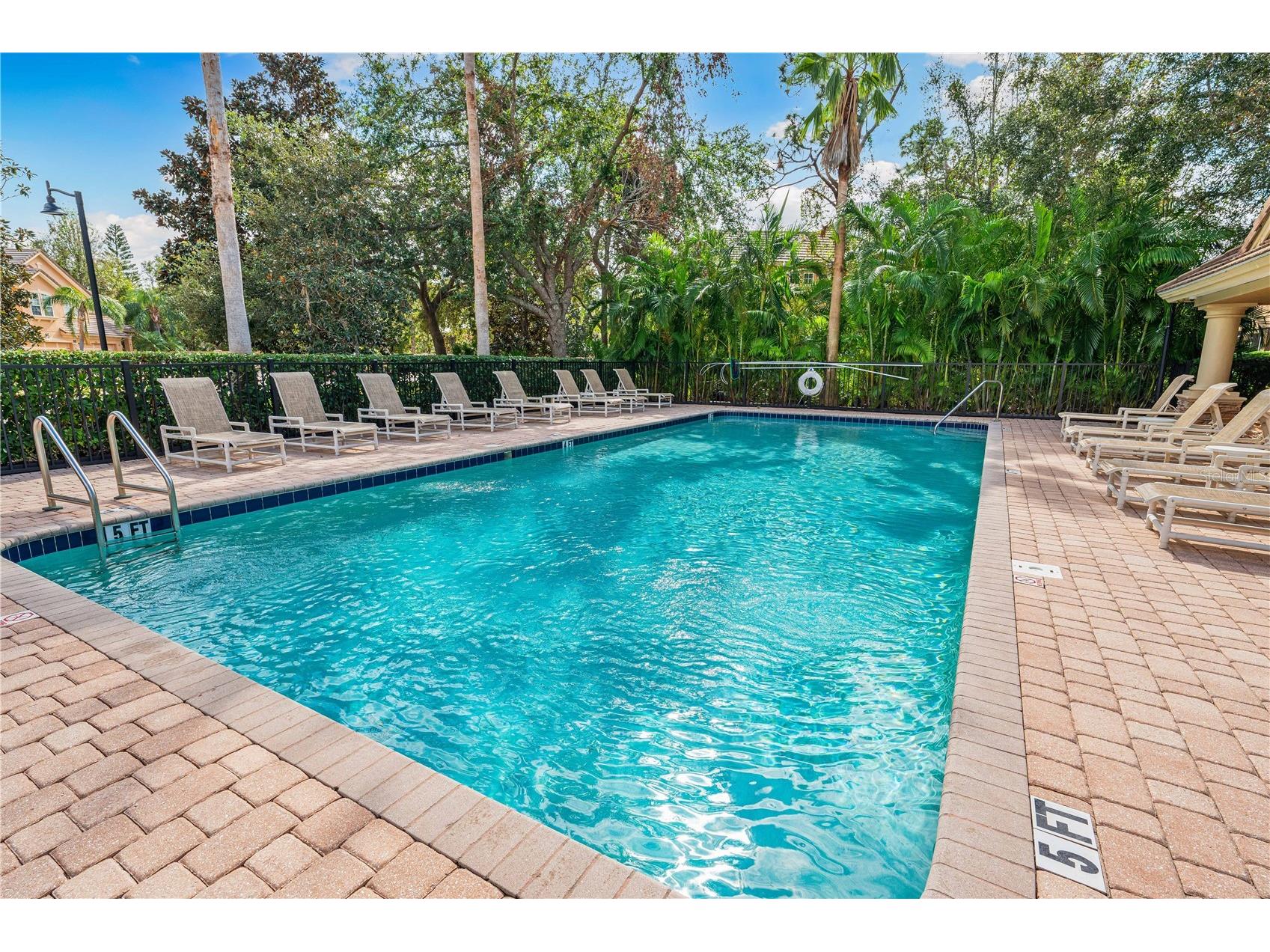 5531 Napa Drive Sarasota FL 34243 A4689445 image36