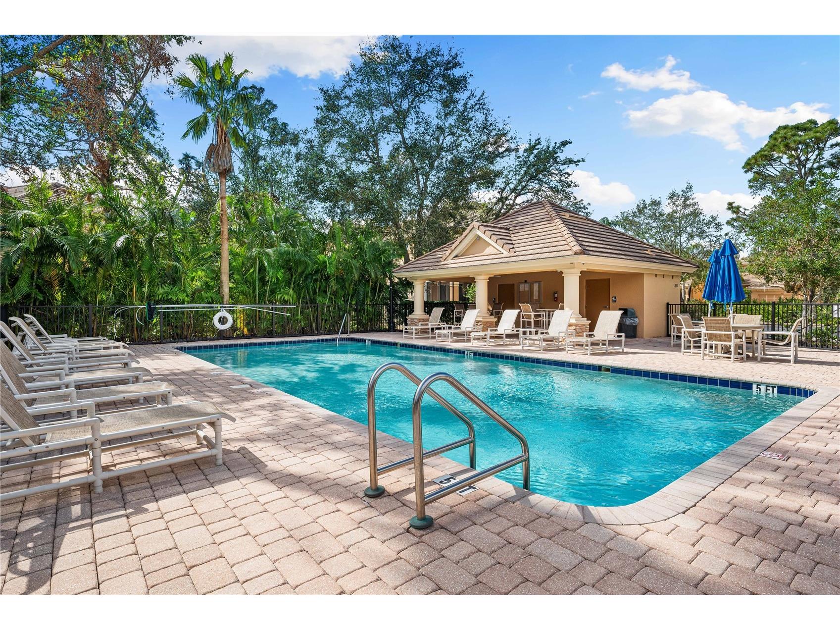 5531 Napa Drive Sarasota FL 34243 A4689445 image37