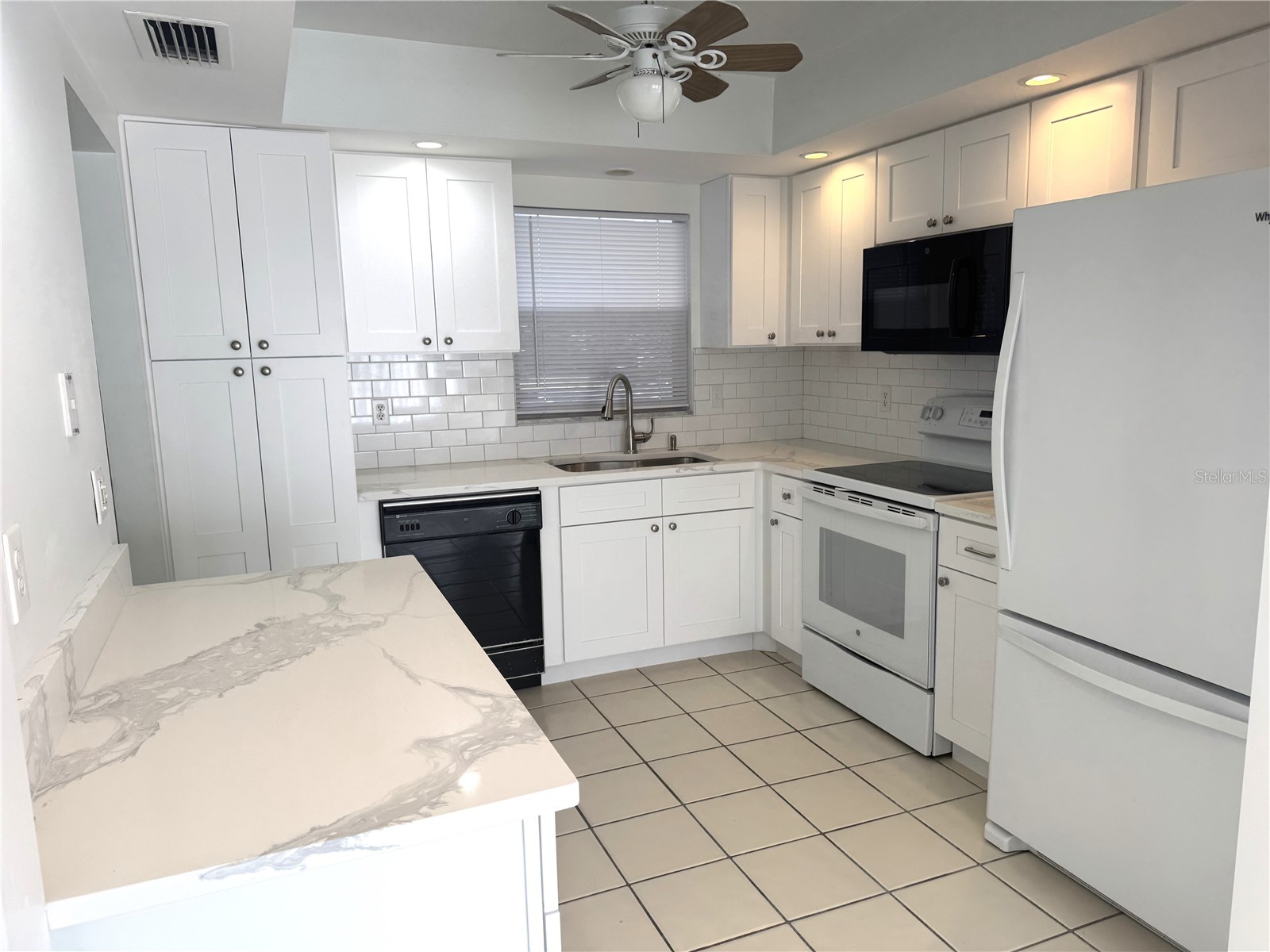 5531 Riverbluff Circle #V9 Sarasota FL 34231 A4662244 image5