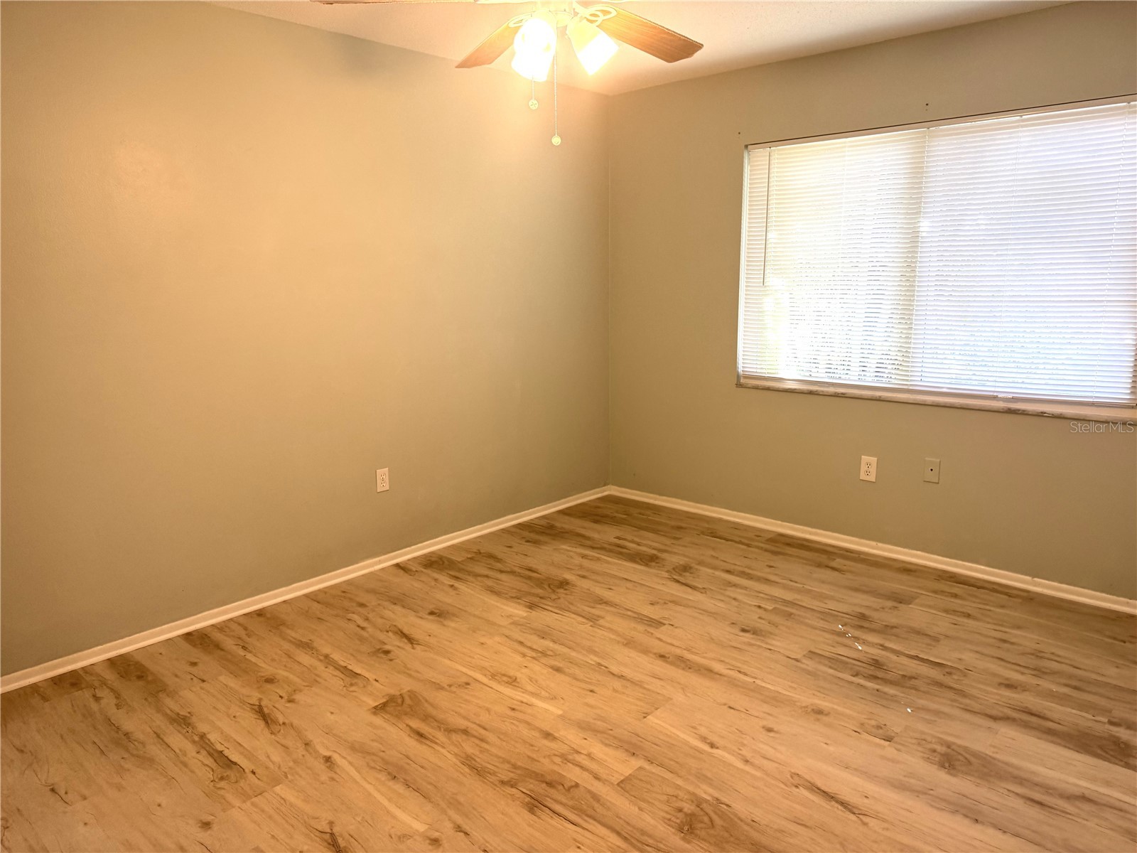 5531 Riverbluff Circle #V9 Sarasota FL 34231 A4662244 image8