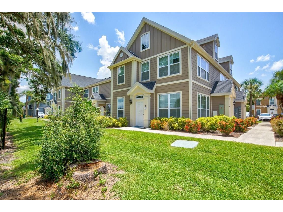 5531 Rosehill Road #201 Sarasota FL 34233 A4577212 image1