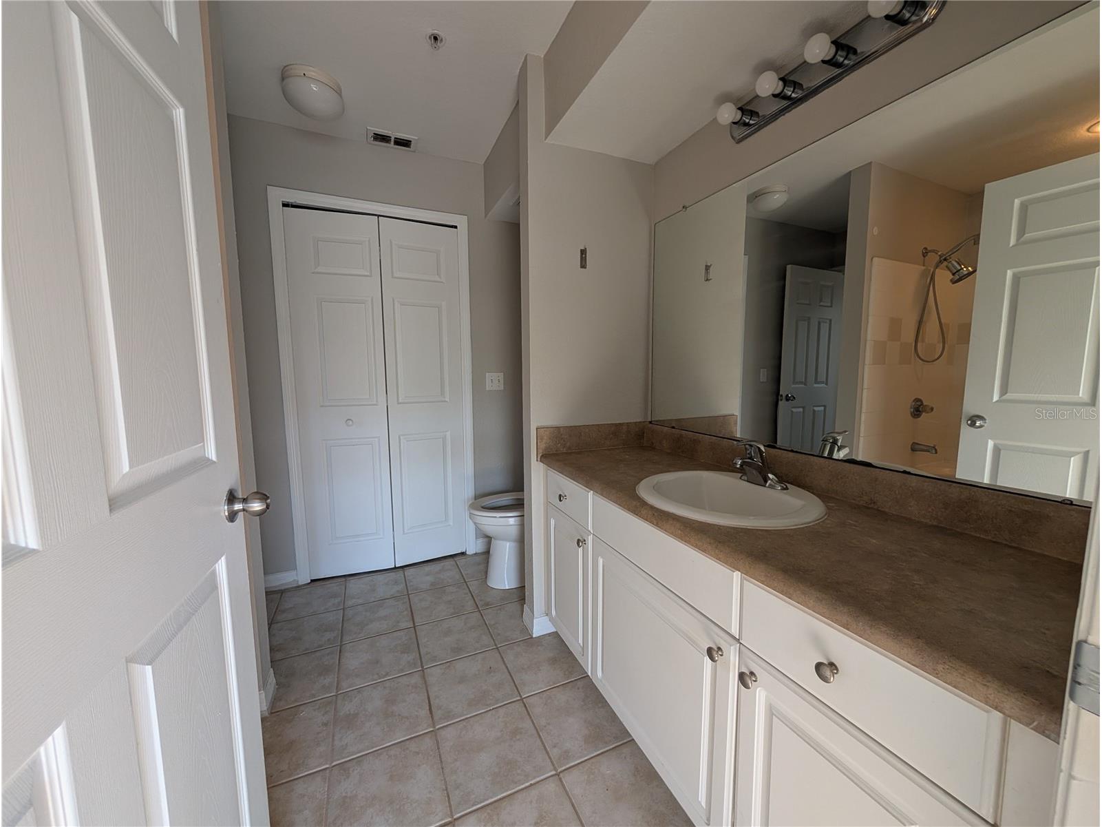 5531 Rosehill Road #203 Sarasota FL 34233 A4674707 image13
