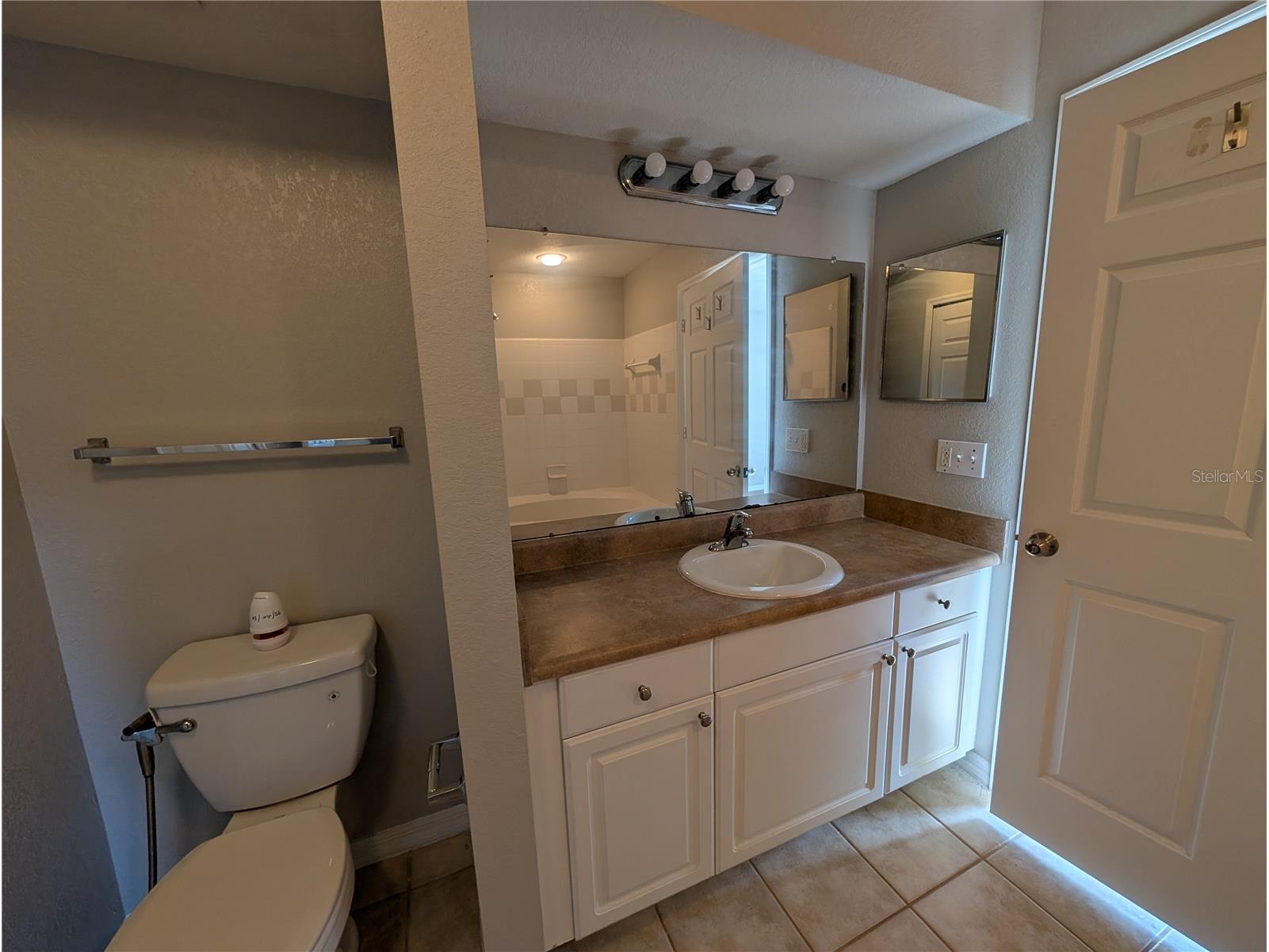 5531 Rosehill Road #203 Sarasota FL 34233 A4674707 image15