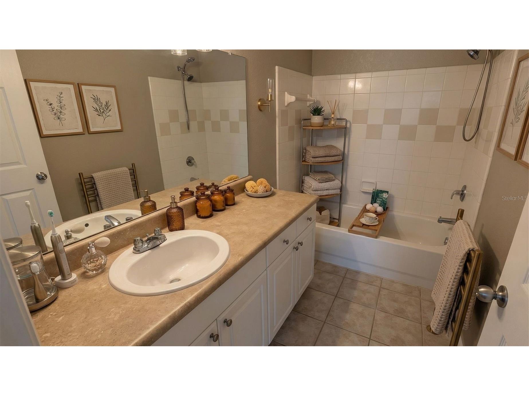 5531 Rosehill Road #203 Sarasota FL 34233 A4674707 image16