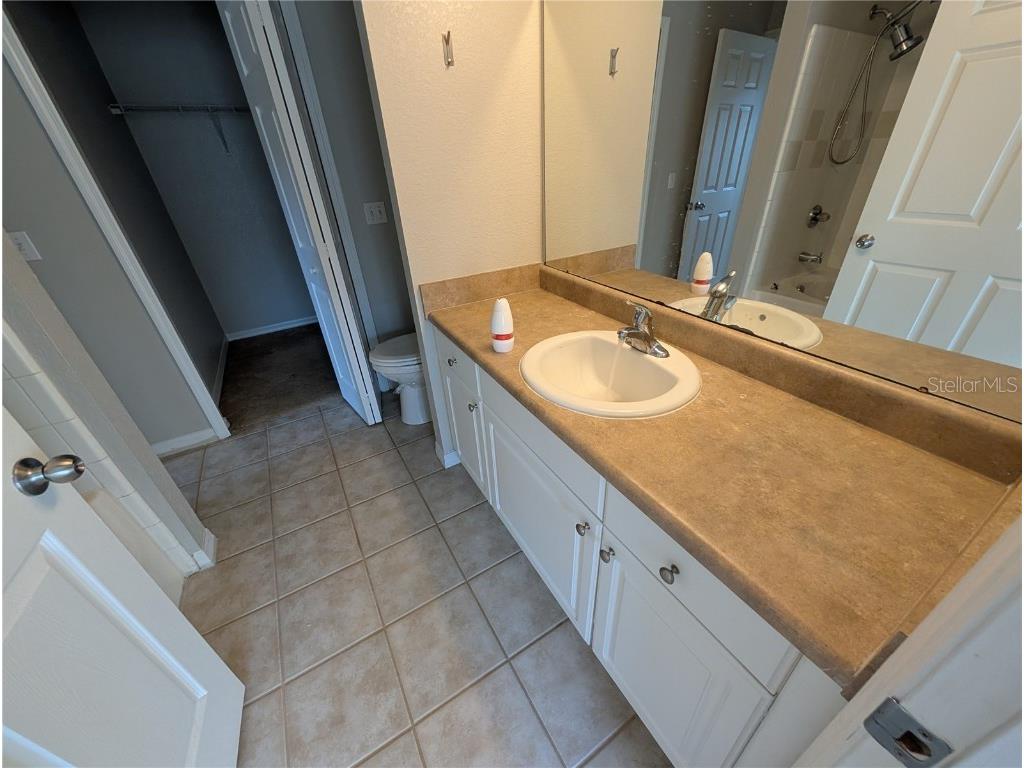 5531 Rosehill Road #203 Sarasota FL 34233 A4674707 image7