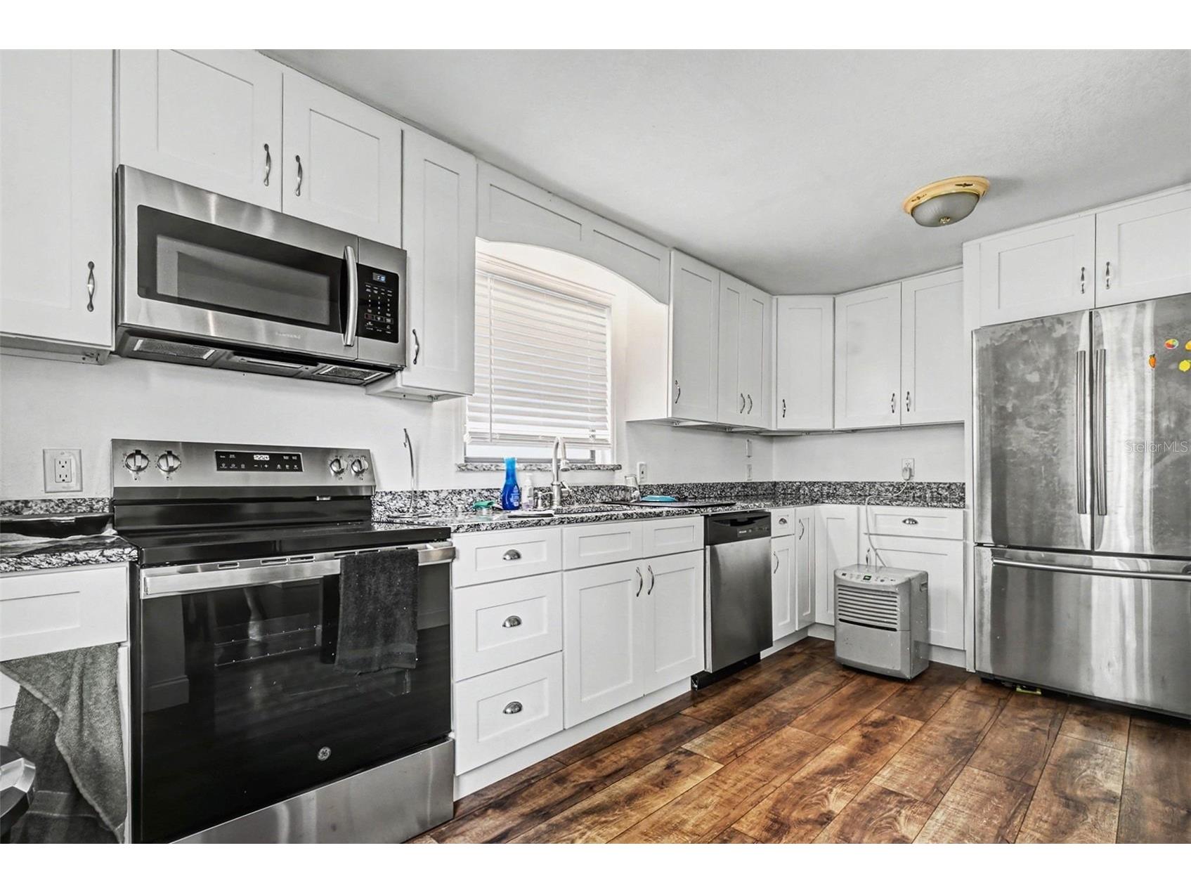 55316 Claire Street Astor FL 32102 - ST.JOHNS RIVER O6376841 image12