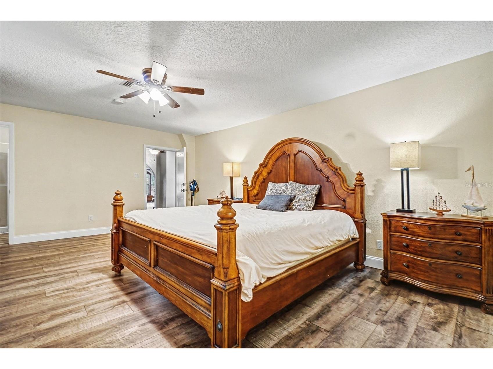 55316 Claire Street Astor FL 32102 - ST.JOHNS RIVER O6376841 image25