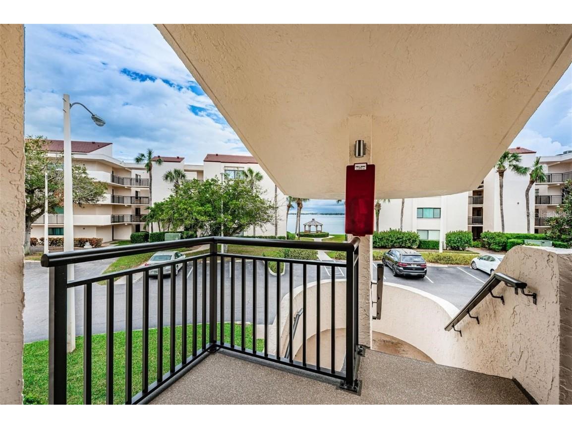 5532 La Puerta Del Sol Boulevard #238 Saint Petersburg FL 33715 U8150423 image2