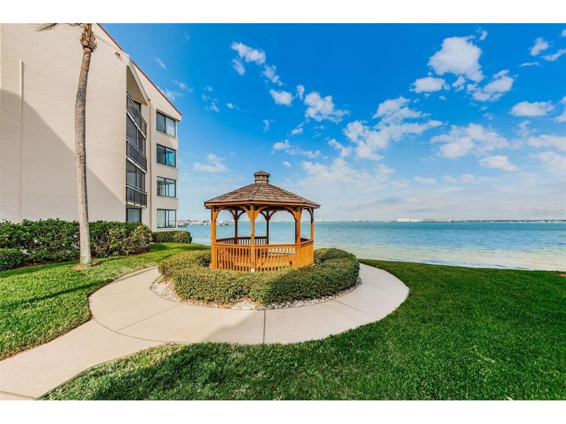 5532 La Puerta Del Sol Boulevard #238 Saint Petersburg FL 33715 U8150423 image3