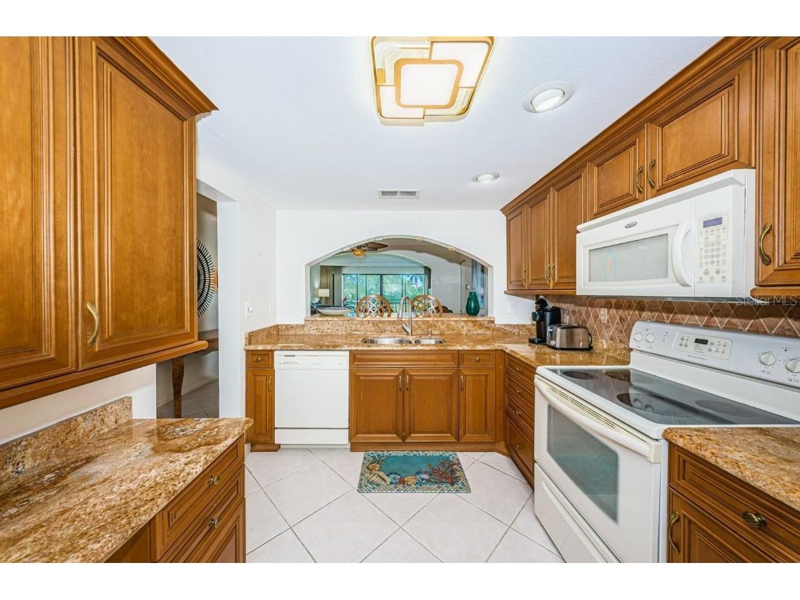 5532 La Puerta Del Sol Boulevard #238 Saint Petersburg FL 33715 U8150423 image9