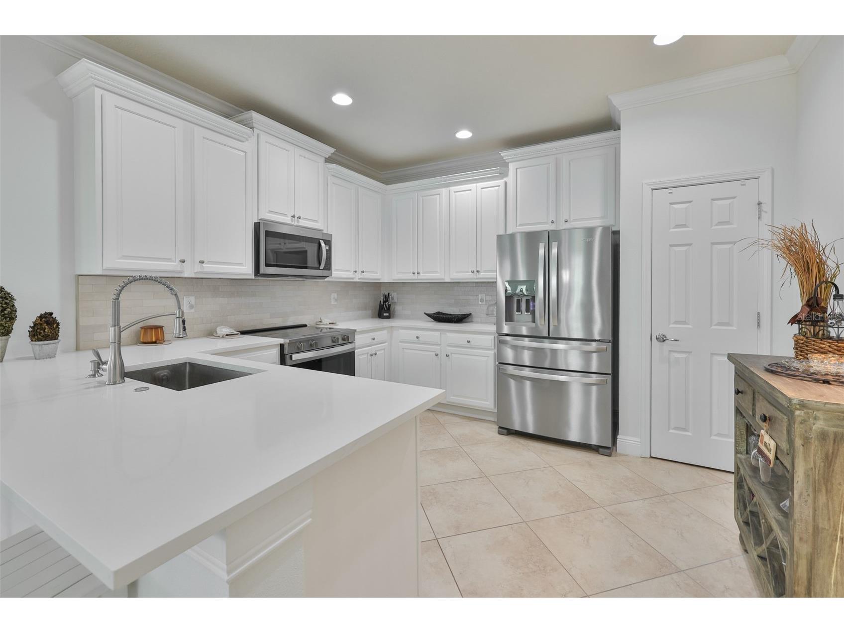 5532 Sunset Falls Drive Apollo Beach FL 33572 - SUNSET FALLS LOOP POND TB8519416 image10