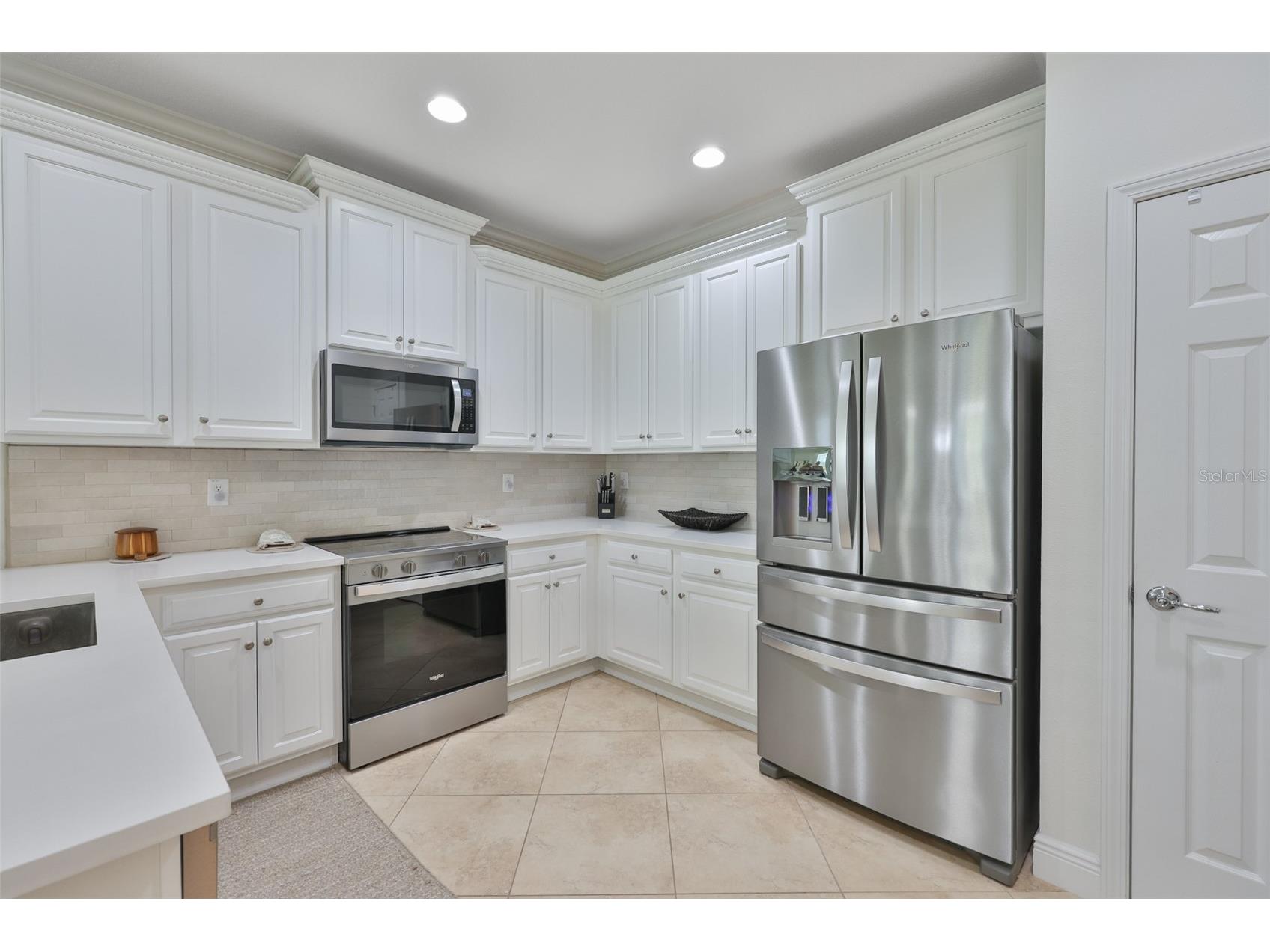 5532 Sunset Falls Drive Apollo Beach FL 33572 - SUNSET FALLS LOOP POND TB8519416 image11