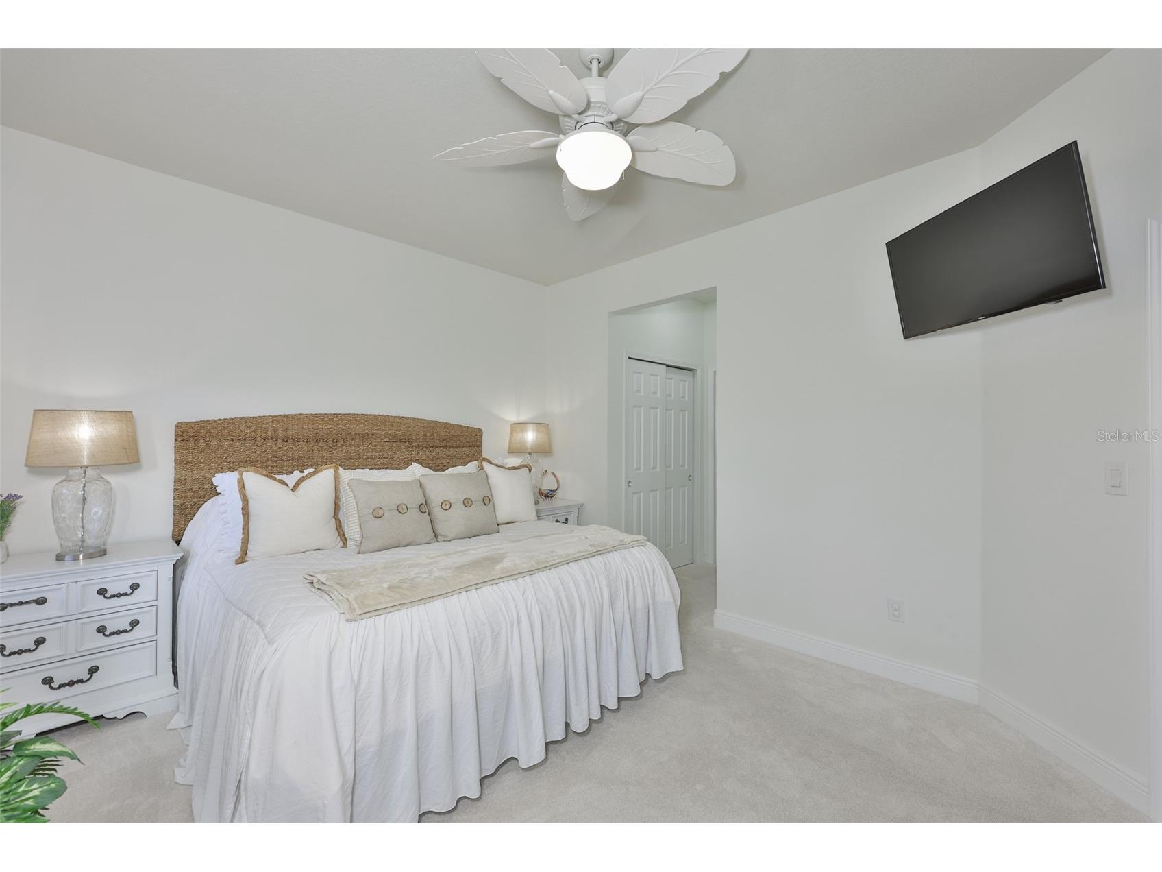 5532 Sunset Falls Drive Apollo Beach FL 33572 - SUNSET FALLS LOOP POND TB8519416 image24