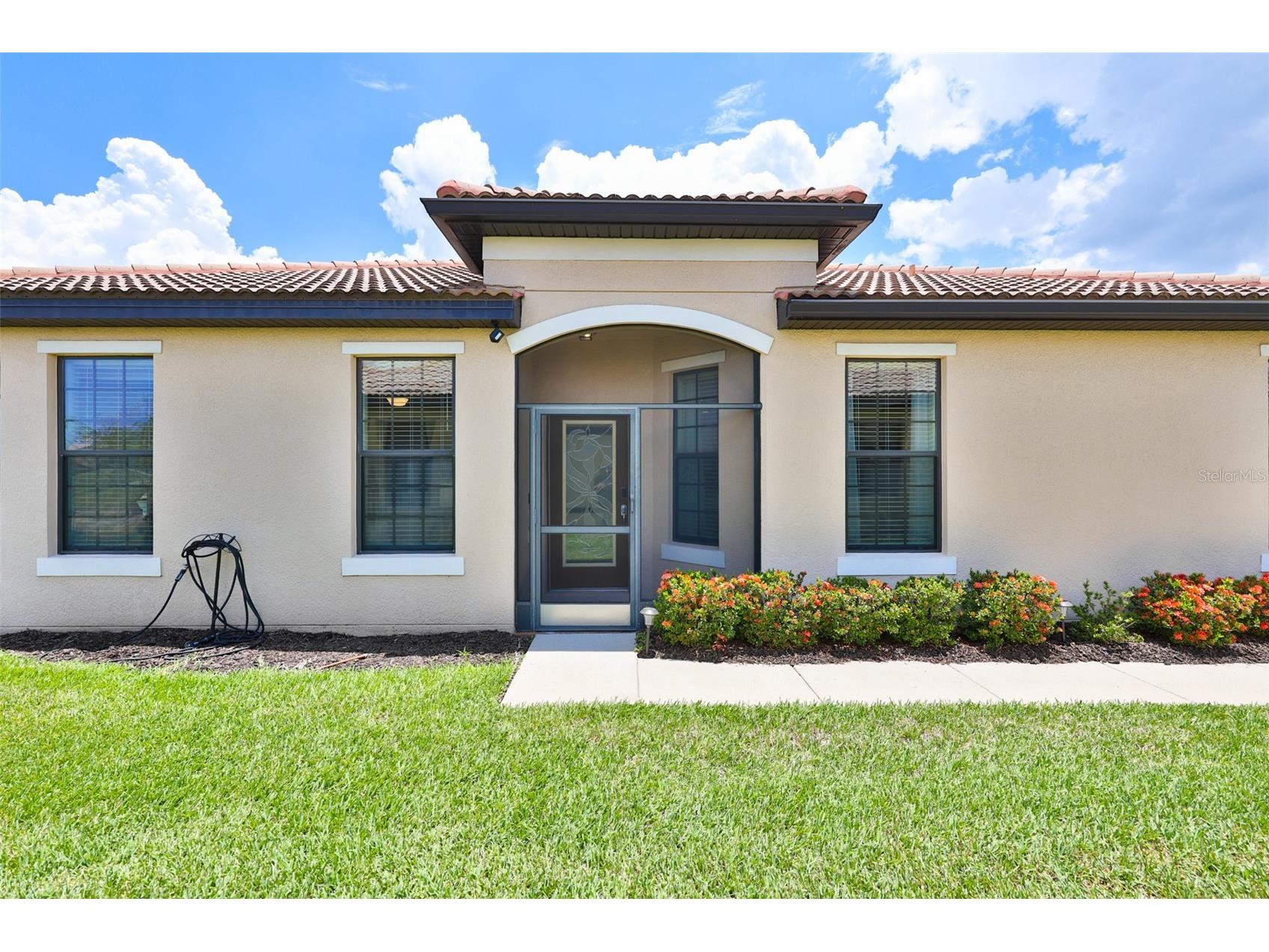 5532 Sunset Falls Drive Apollo Beach FL 33572 - SUNSET FALLS LOOP POND TB8519416 image4