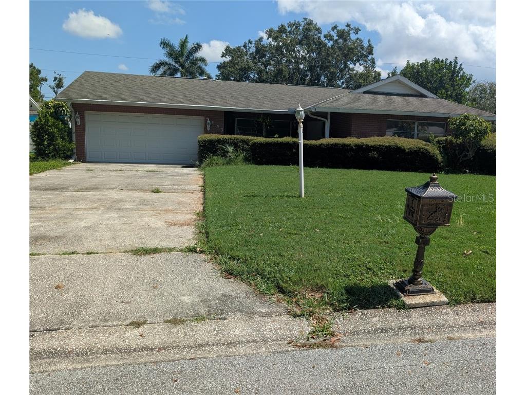 5533 45th Avenue N Kenneth City FL 33709 TB8405898 image1