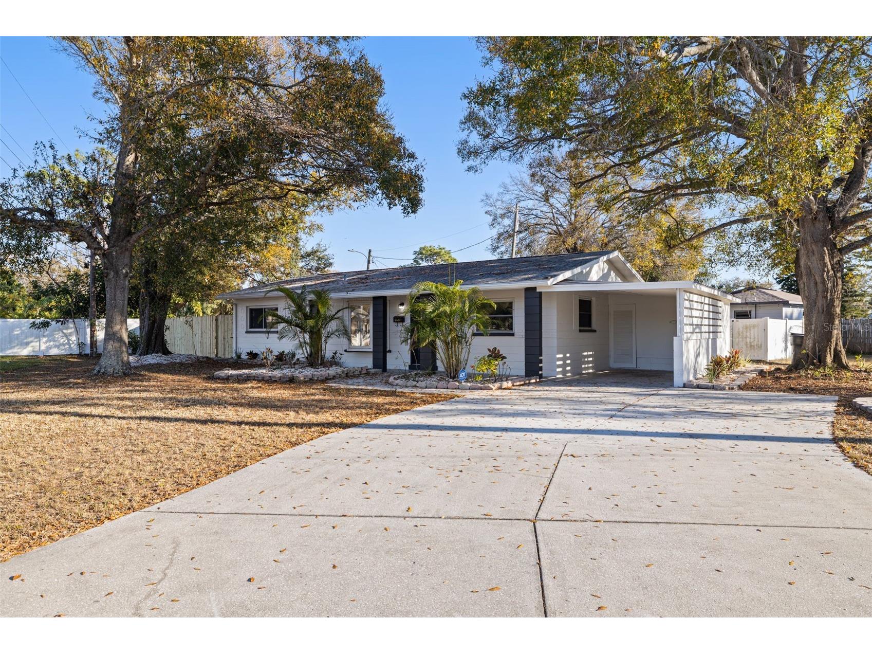 5533 Atlantic Avenue N Saint Petersburg FL 33703 TB8477585 image1