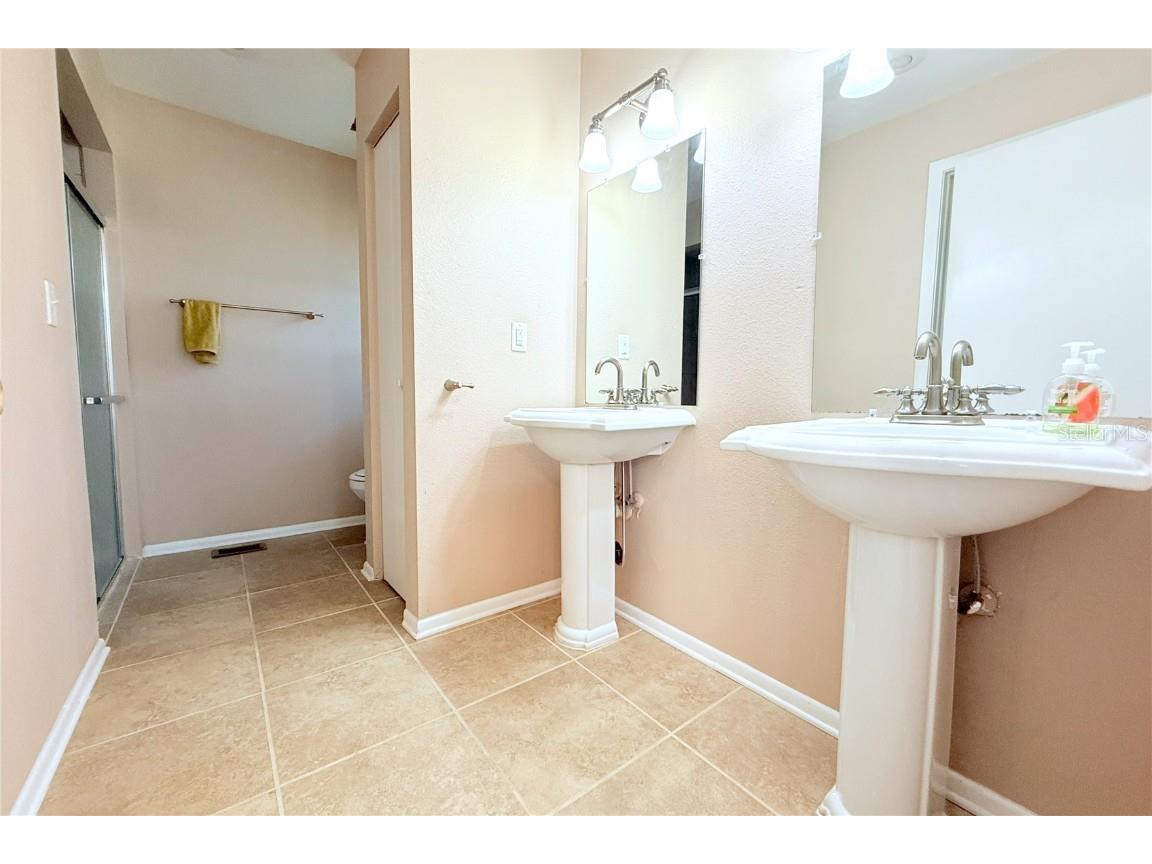 5533 Pentail Circle Tampa FL 33625 TB8428472 image61