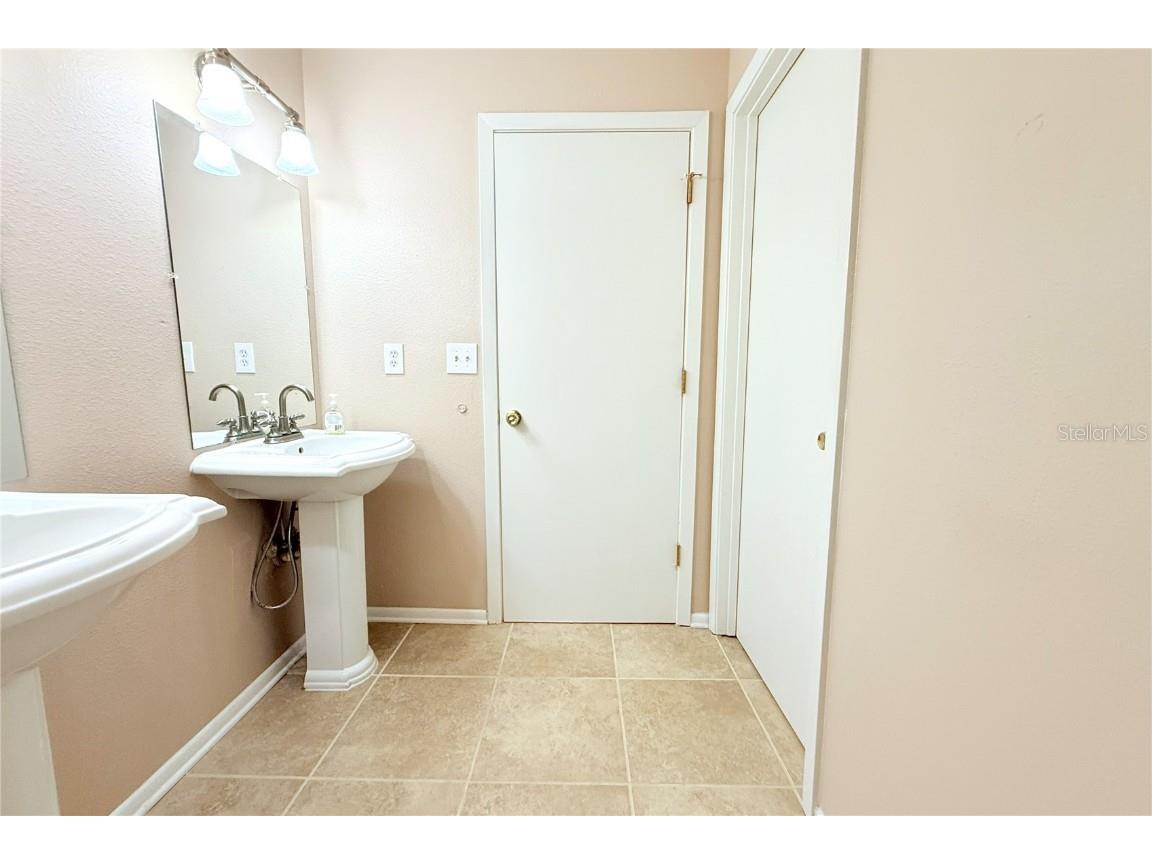 5533 Pentail Circle Tampa FL 33625 TB8428472 image66