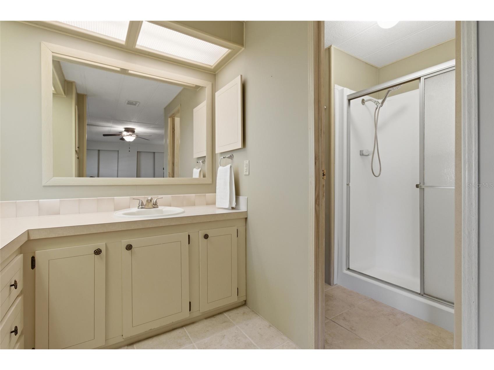 5533 Regal Way Zephyrhills FL 33541 TB8480640 image22