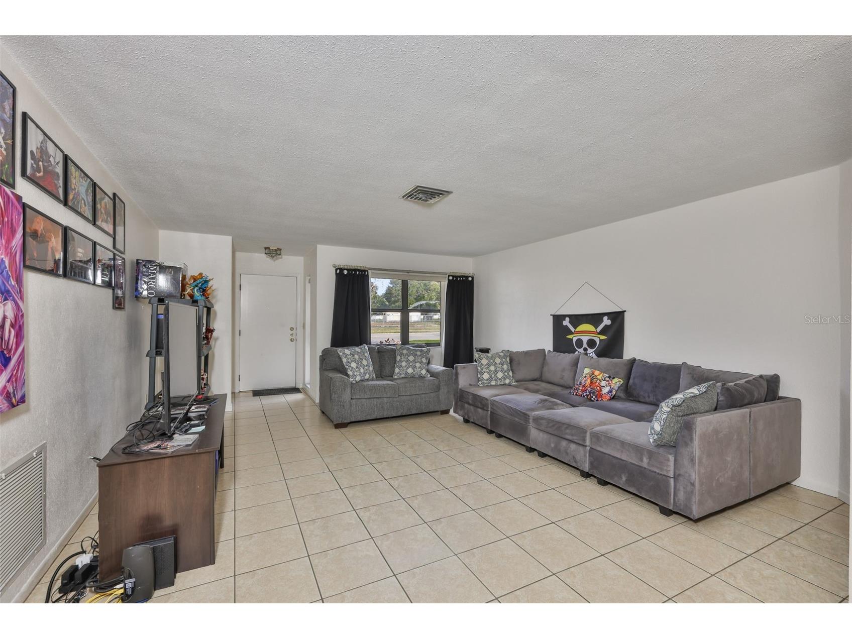 5534 22nd Avenue N Saint Petersburg FL 33710 TB8470316 image2