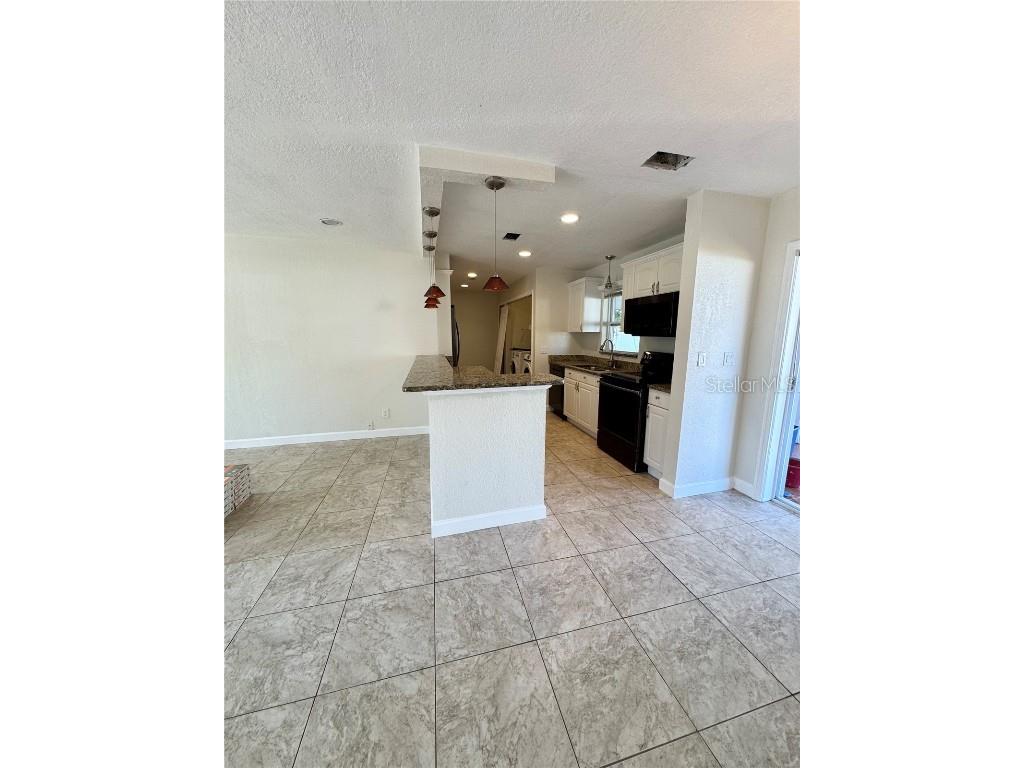 5535 24th Avenue N Saint Petersburg FL 33710 TB8453285 image4