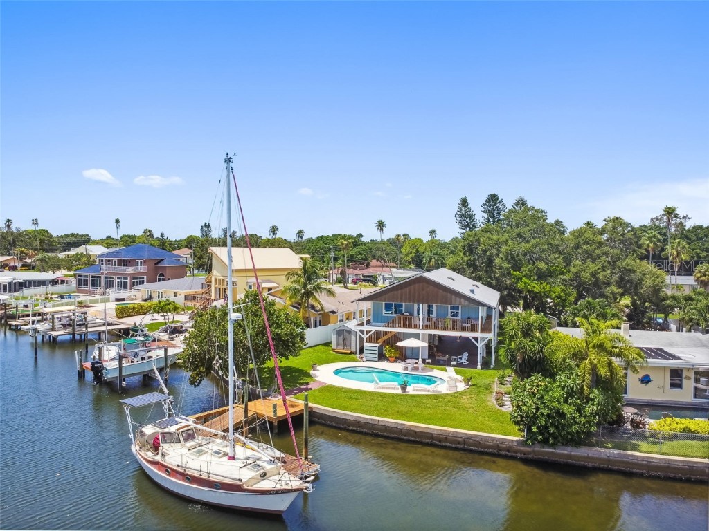 5535 Bayou Grande Boulevard NE Saint Petersburg FL 33703 - TAMPA BAY U8173625 image1