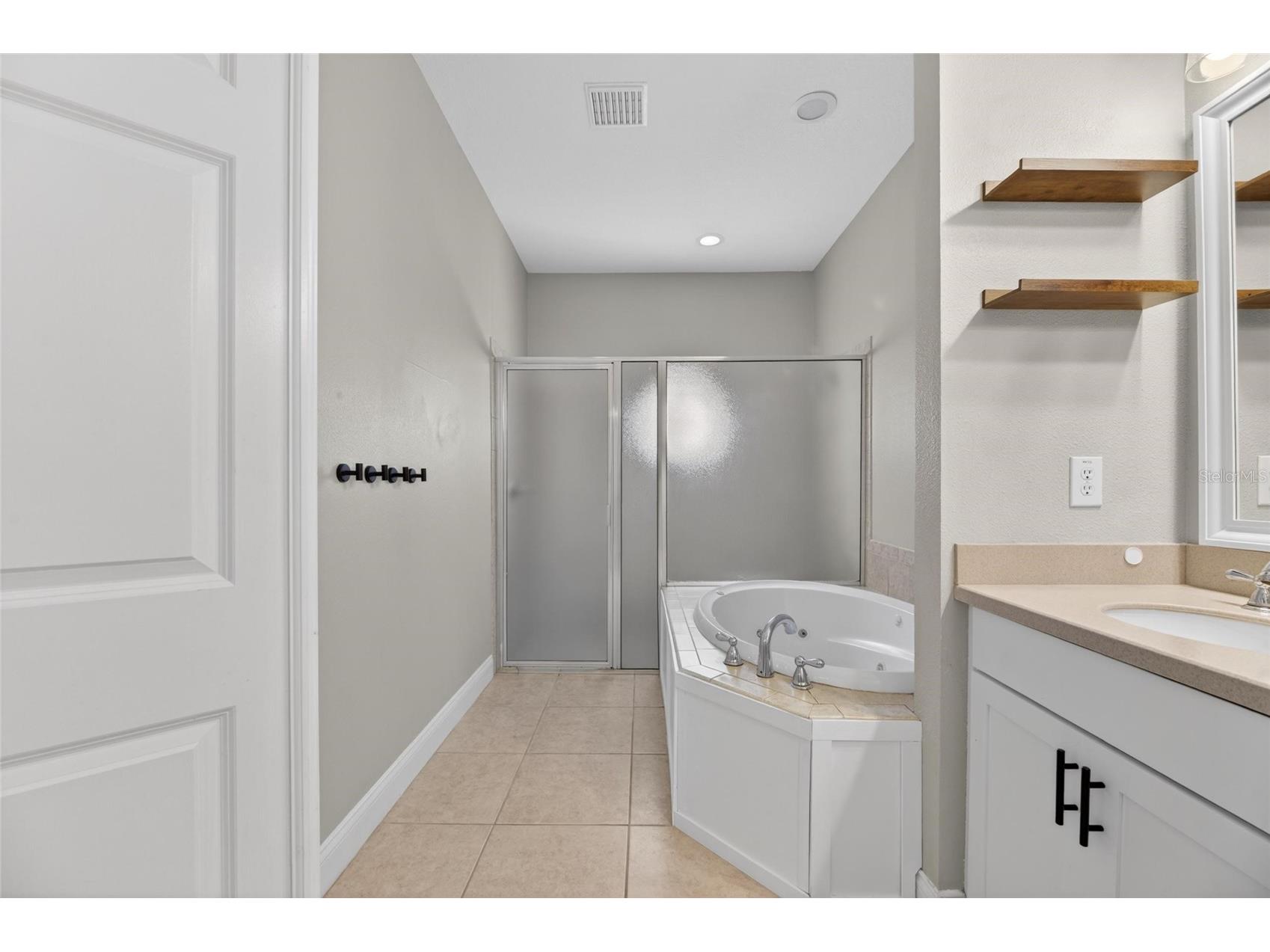 5536 Luminar Pointe Lane Apollo Beach FL 33572 TB8496417 image38