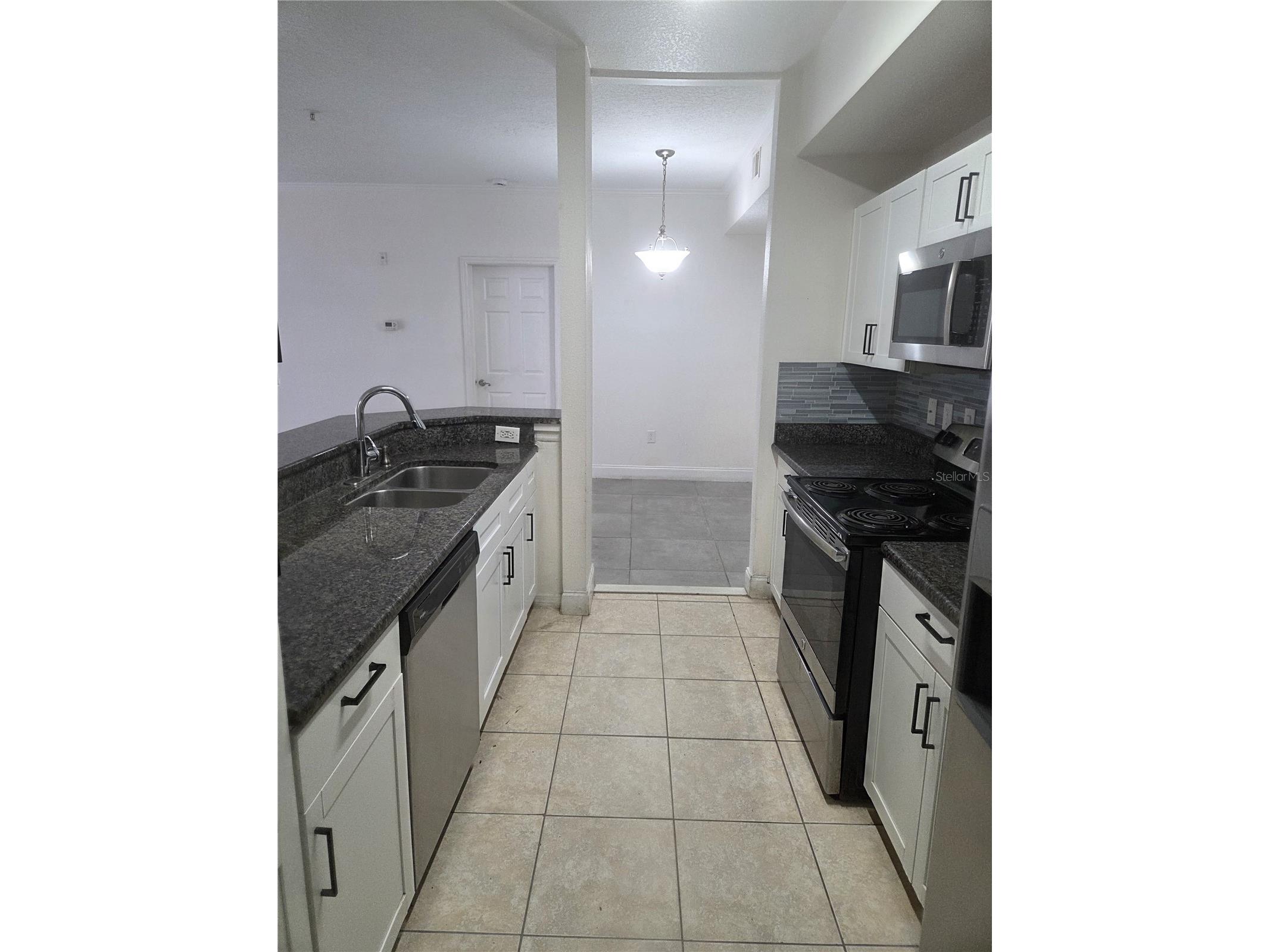 5536 Metrowest Boulevard #8-109 Orlando FL 32811 S5153023 image11