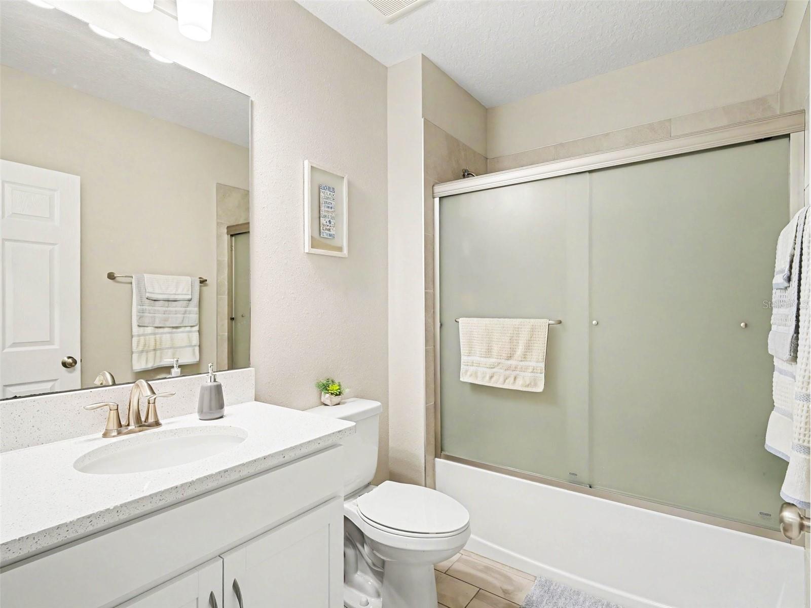 5536 Patano Loop Palmetto FL 34221 TB8509407 image22
