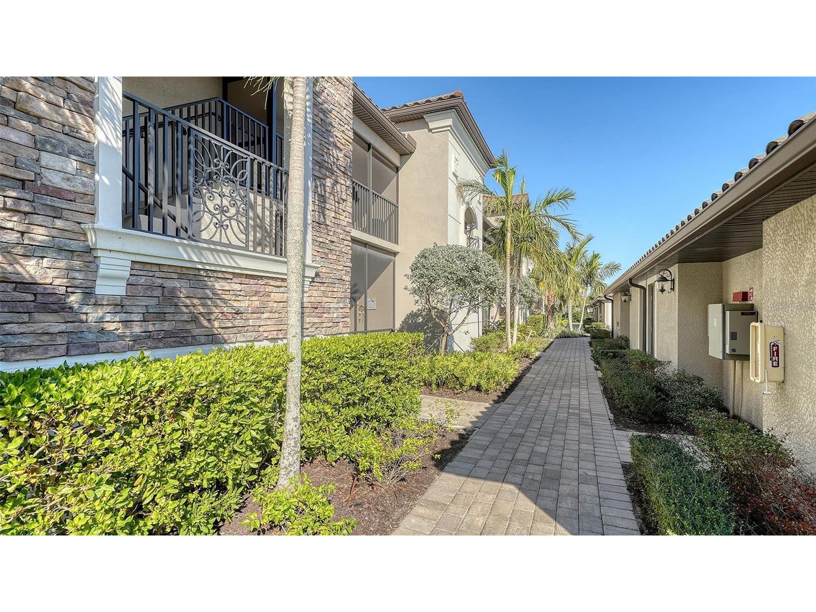 5537 Palmer Circle #201 Bradenton FL 34211 A4687315 image6