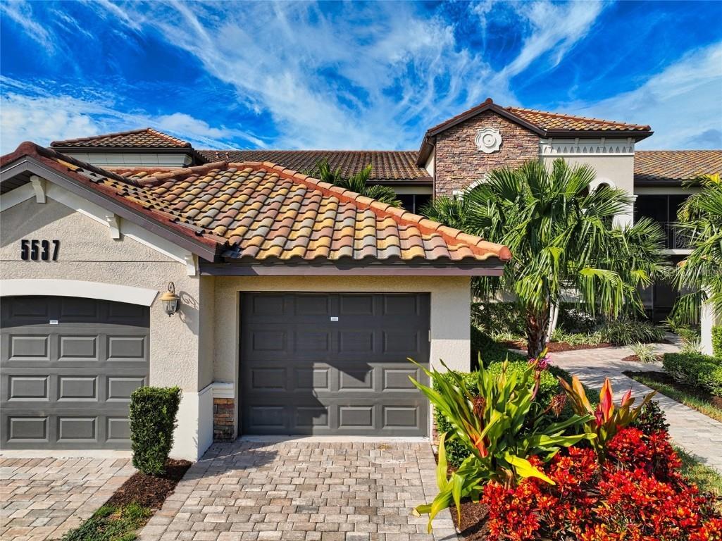 5537 Palmer Circle #203 Lakewood Ranch FL 34211 A4589186 image1