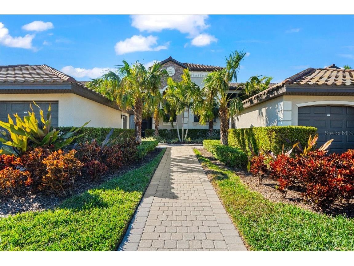 5537 Palmer Circle #205 Lakewood Ranch FL 34211 A4641278 image1