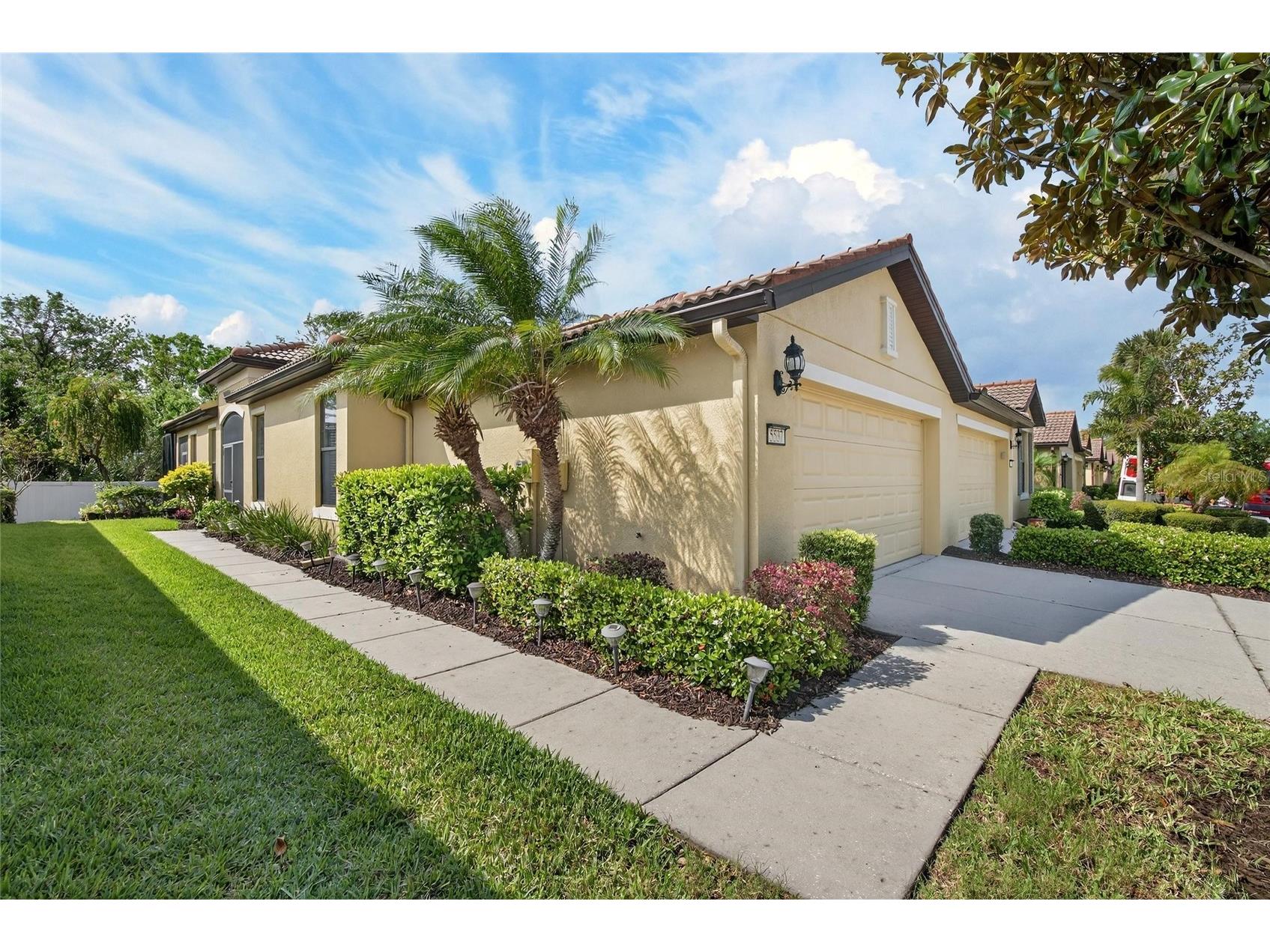5537 Sunset Falls Drive Apollo Beach FL 33572 TB8487528 image1