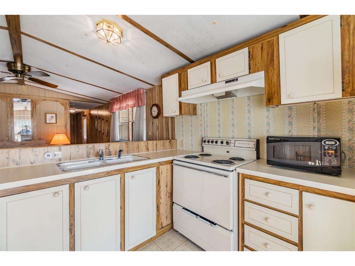 5538 Antigua Drive Zephyrhills FL 33541 TB8347466 image13