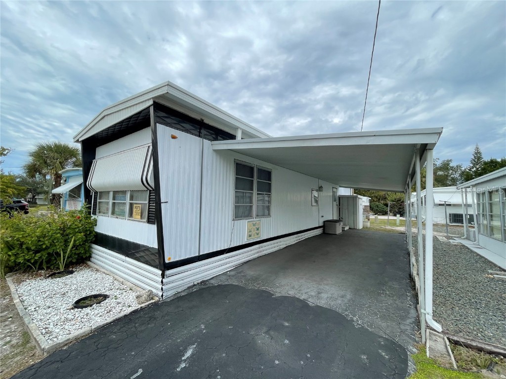 5539 Oak Ridge Avenue New Port Richey FL 34652 U8186010 image1