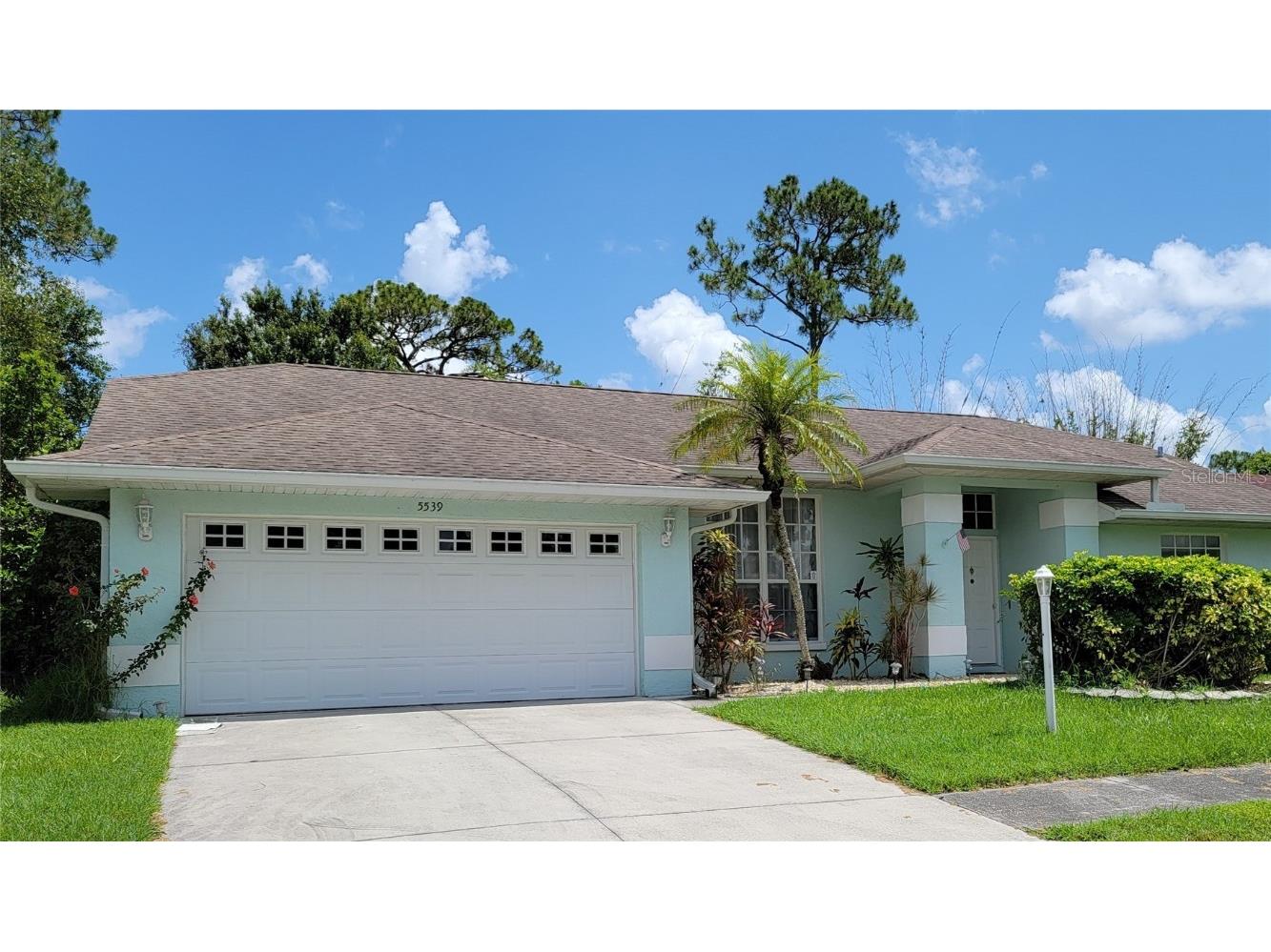 5539 Wilde Oak Way Sarasota FL 34232 A4604945 image1
