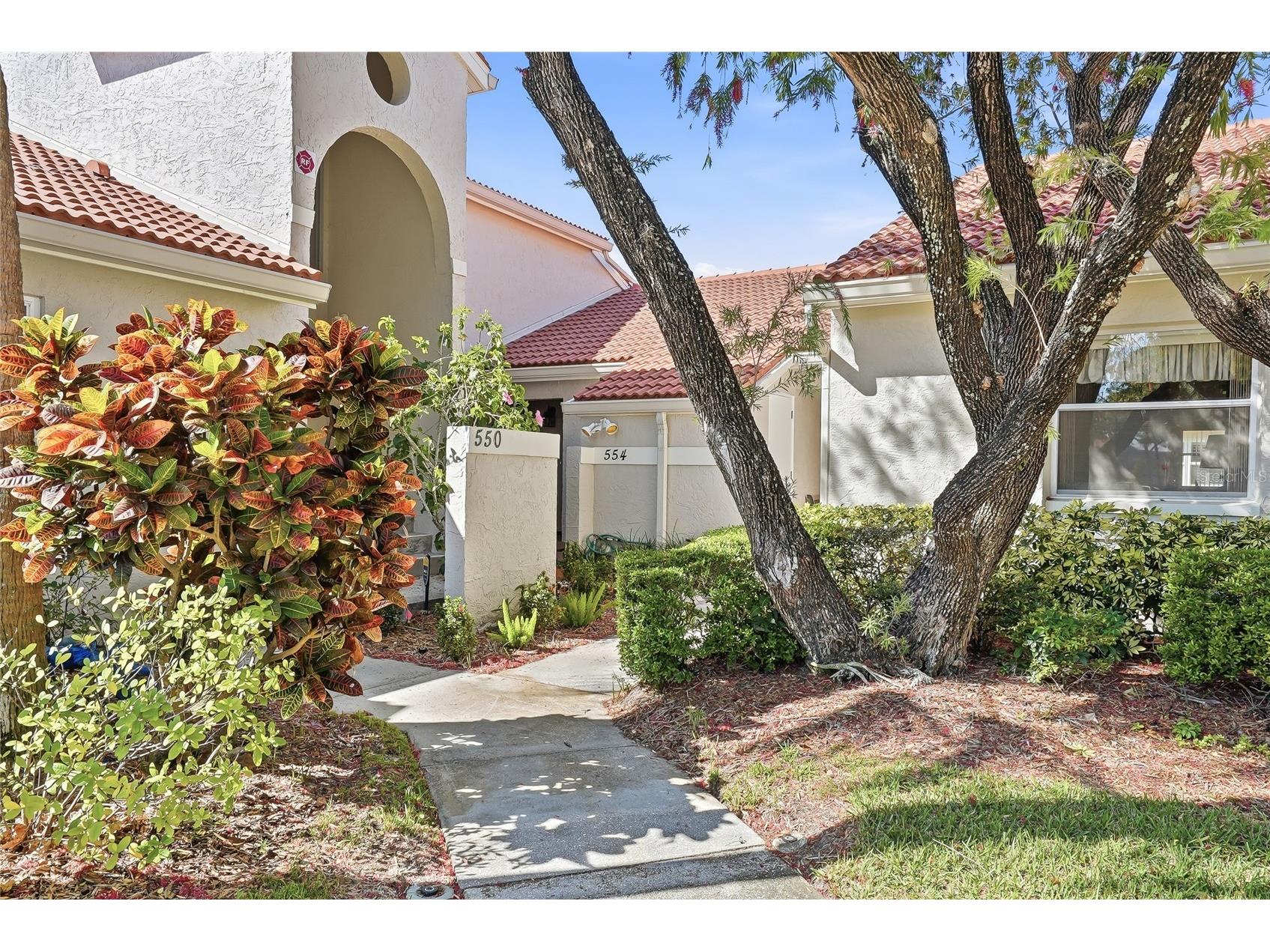 554 Andorra Circle NE Saint Petersburg FL 33703 TB8499157 image1