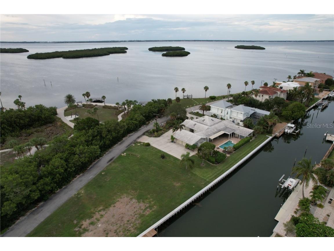 554 Jessmyth Drive Longboat Key FL 34228 L4939751 image1