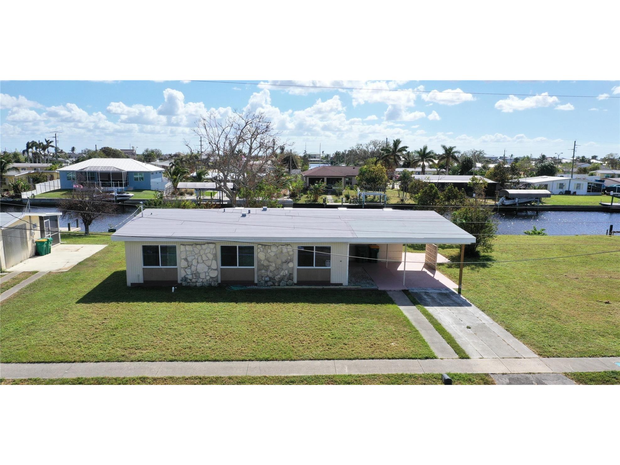 554 Lindley Terrace Port Charlotte FL 33952 - LINDLEY WATERWAY C7499931 image6